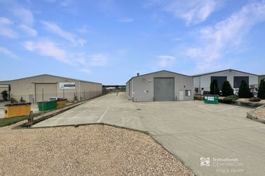 16 Campbells Drive Bairnsdale VIC 3875 - Image 2