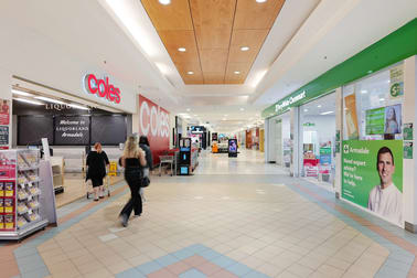 Click to view all images 206 Jull Street Armadale WA 6112 - Image 3