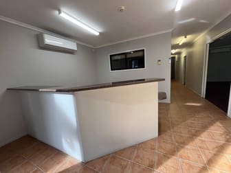 Unit 2 220 Severin Street Parramatta Park QLD 4870 - Image 3