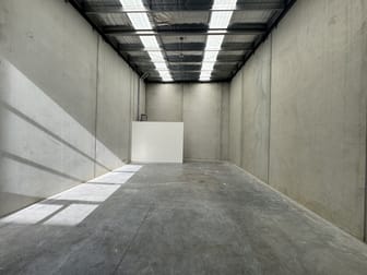 Click to view all images 4/40 Danaher Drive South Morang VIC 3752 - Image 3