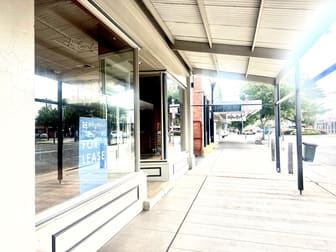 Click to view all images 254 Pakenham Street Echuca VIC 3564 - Image 3