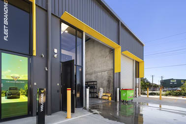 Click to view all images 2/1305 Lytton Road Hemmant QLD 4174 - Image 1