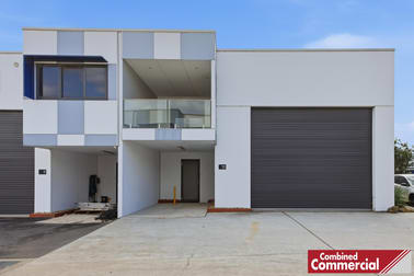 10/7 Waynote Place Unanderra NSW 2526 - Image 1