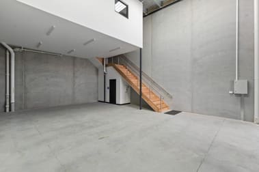 16, 142 Hall Street Spotswood VIC 3015 - Image 2