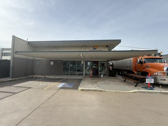 Click to view all images 18 Spongolite Street Beard ACT 2620 - Image 2