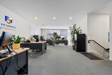 Click to view all images 6 Fisher Street Port Adelaide SA 5015 - Image 3