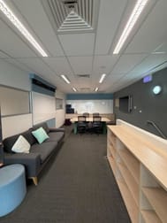 Click to view all images Upstairs/2 Yallourn Street Fyshwick ACT 2609 - Image 2