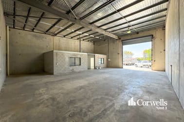 Click to view all images 2 & 3/60 Notar Drive Ormeau QLD 4208 - Image 3