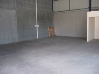 Click to view all images 9/2 Enterprise Crescent Singleton NSW 2330 - Image 3