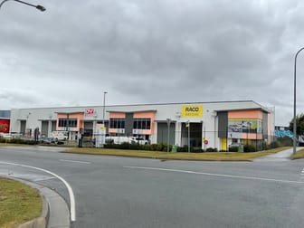 2/1 Gliderway Street Bundamba QLD 4304 - Image 1