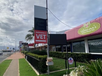 Click to view all images 1/10 Heidke Street Avoca QLD 4670 - Image 2