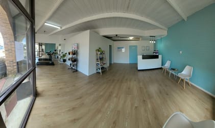 Click to view all images Shop 1/1 Fairway Crescent Shearwater TAS 7307 - Image 3