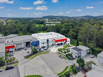 Click to view all images 18 Morrison Close Mansfield QLD 4122 - Image 1