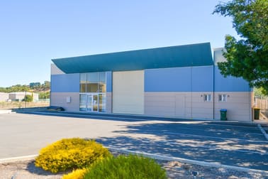 Click to view all images 27 Light Crescent Mount Barker SA 5251 - Image 1