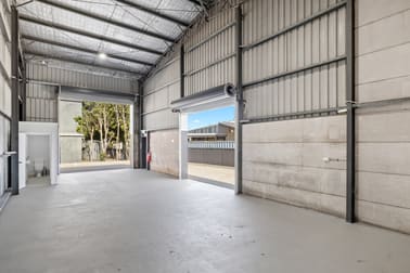 Units 2 & 3, 9 Seasands Drive Redhead NSW 2290 - Image 2