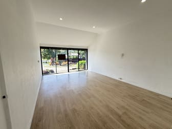 2/76 Shute Harbour Road Cannonvale QLD 4802 - Image 1