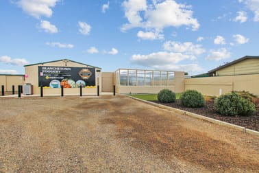 2 - 6 Egerton Street Blanchetown SA 5357 - Image 2