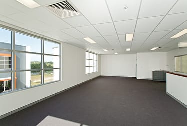 4/149 Bluestone Circuit Seventeen Mile Rocks QLD 4073 - Image 2