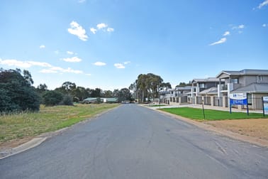 Click to view all images 118 Sage Court Baranduda VIC 3691 - Image 2