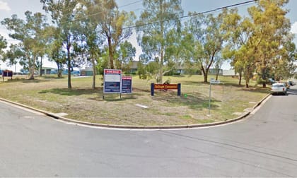 Click to view all images 2/10 Hudson Crescent Lavington NSW 2641 - Image 1