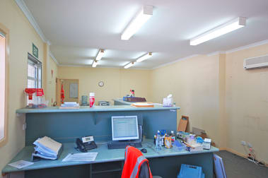 Click to view all images 4 Eames Street Albury NSW 2640 - Image 3