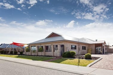 Click to view all images 218 Santa Barbara Parade Quinns Rocks WA 6030 - Image 1