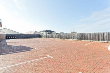 Click to view all images 218 Santa Barbara Parade Quinns Rocks WA 6030 - Image 3