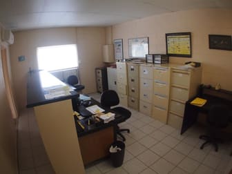 Click to view all images 2B Arthur Street Depot Hill QLD 4700 - Image 2