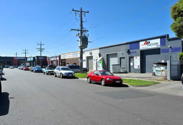 10 Rosella Street Frankston VIC 3199 - Image 2