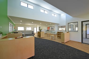 Click to view all images 163 Greens Road Wyndham Vale VIC 3024 - Image 3