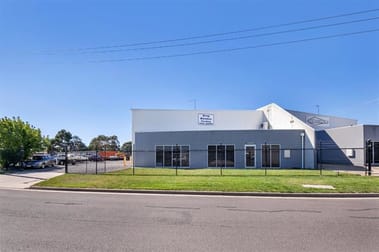 2 Golden Crescent Wendouree VIC 3355 - Image 1