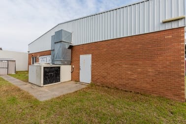 UNDER OFFE Greygown Street Wodonga VIC 3690 - Image 3