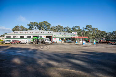 2 Racecourse Road Casterton VIC 3311 - Image 1