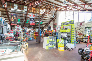 2 Racecourse Road Casterton VIC 3311 - Image 2