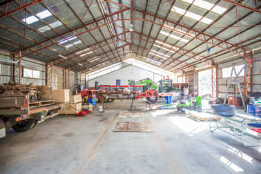 2 Racecourse Road Casterton VIC 3311 - Image 3