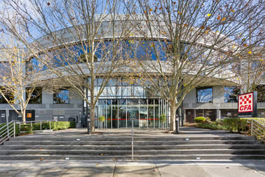 8 Lakeside Drive Burwood East VIC 3151 - Image 3