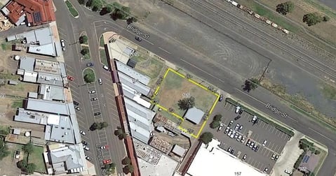 Click to view all images 165 Bridge Street Oakey QLD 4401 - Image 3