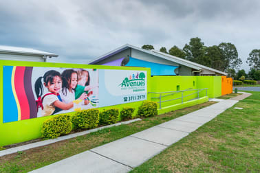 65 Roseneath Drive Parkinson QLD 4115 - Image 1