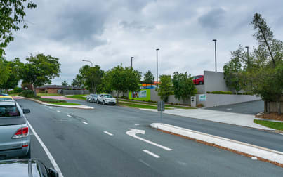 65 Roseneath Drive Parkinson QLD 4115 - Image 2