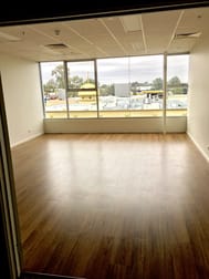 Shop 203/8-34 Gladstone Park Drive Gladstone Park VIC 3043 - Image 3