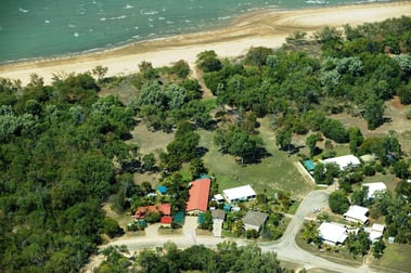284 Ocean Pde Balgal Beach QLD 4816 - Image 1