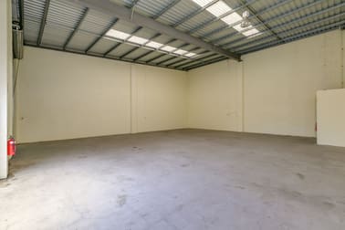 4/9 Barnett Place Molendinar QLD 4214 - Image 3