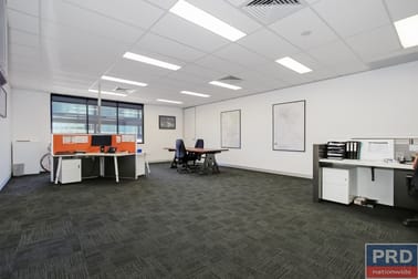 Suite 3, FF/ 526 Macauley Street Albury NSW 2640 - Image 3