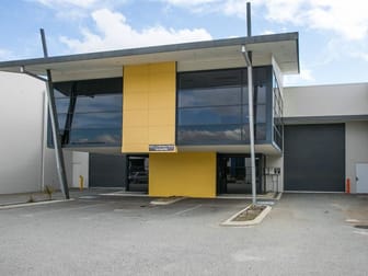 2/13 Mordaunt Circuit Canning Vale WA 6155 - Image 2