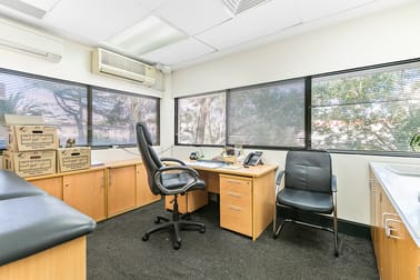 2/729 Pittwater Road Dee Why NSW 2099 - Image 2