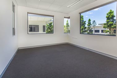 2/107 Miles Platting Road Eight Mile Plains QLD 4113 - Image 3