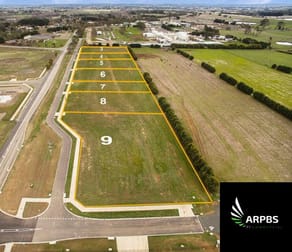 8/3-9 Salesyard Road Kyneton VIC 3444 - Image 1