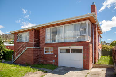42 Lincoln Street Lindisfarne TAS 7015 - Image 3
