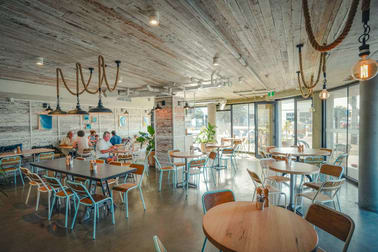 Click to view all images 90 Beaconsfield Parade Albert Park VIC 3206 - Image 3