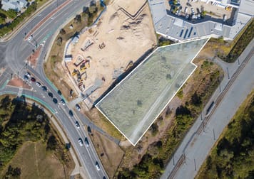 Click to view all images 1/1 Stapley Drive Varsity Lakes QLD 4227 - Image 2